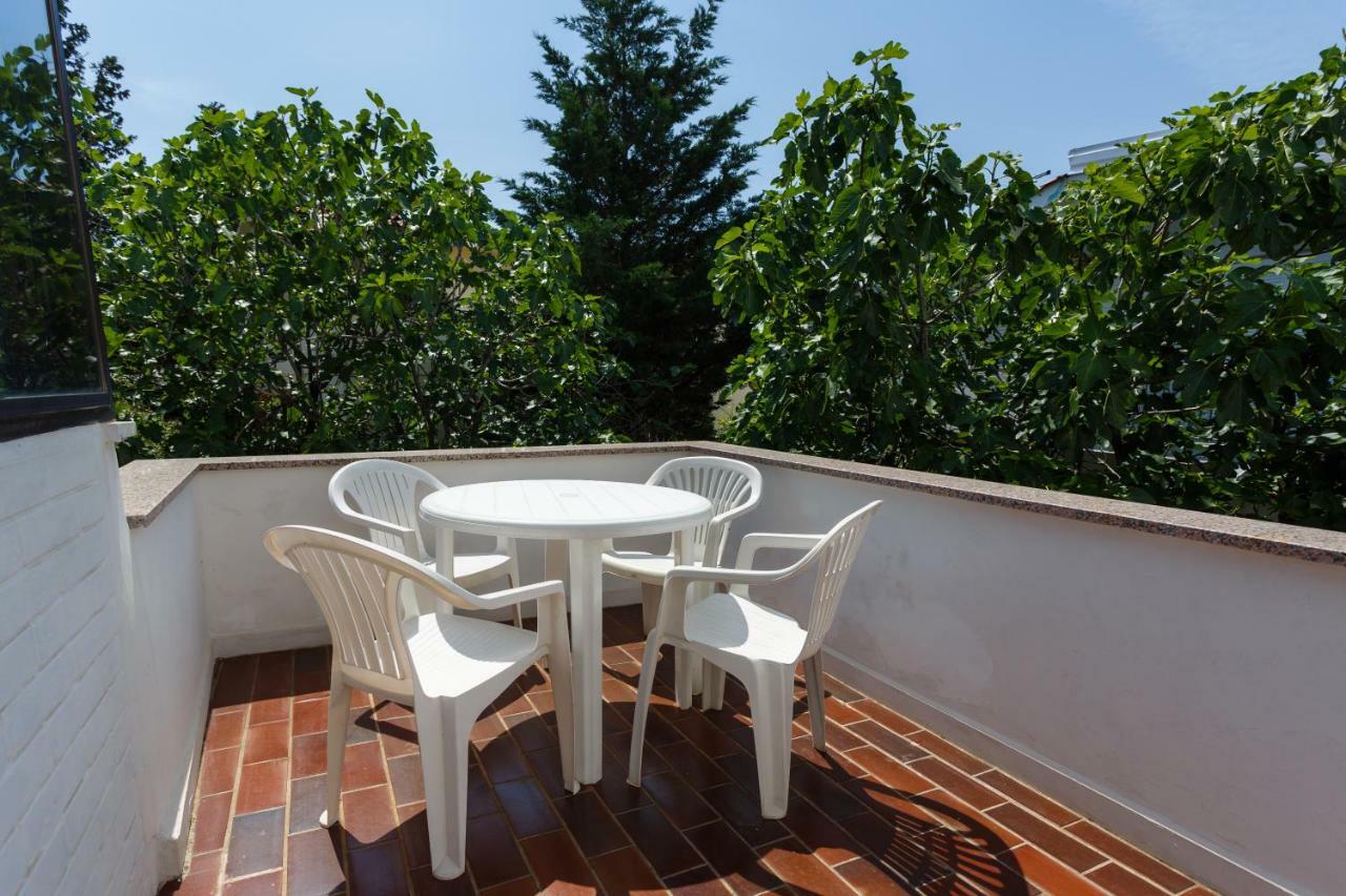 Apartman Jezevac Krk Town Esterno foto