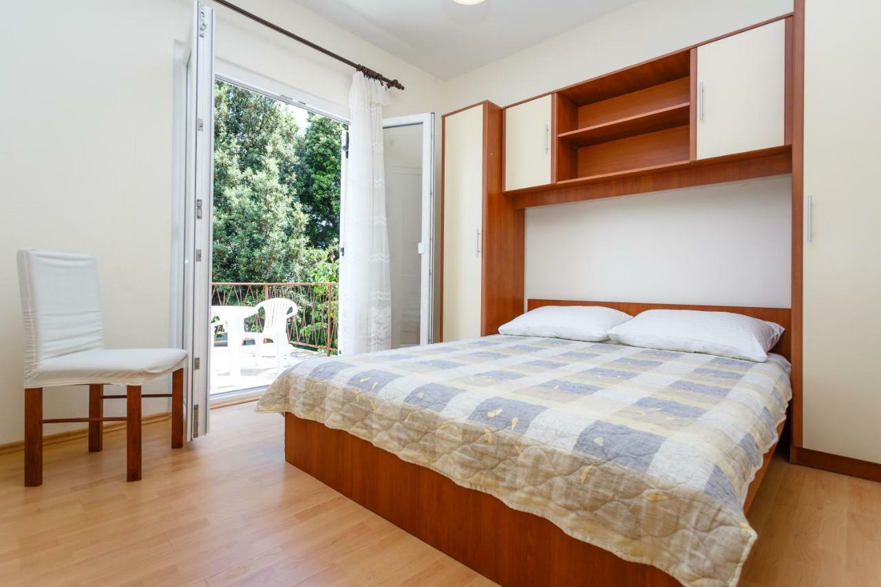 Apartman Jezevac Krk Town Esterno foto