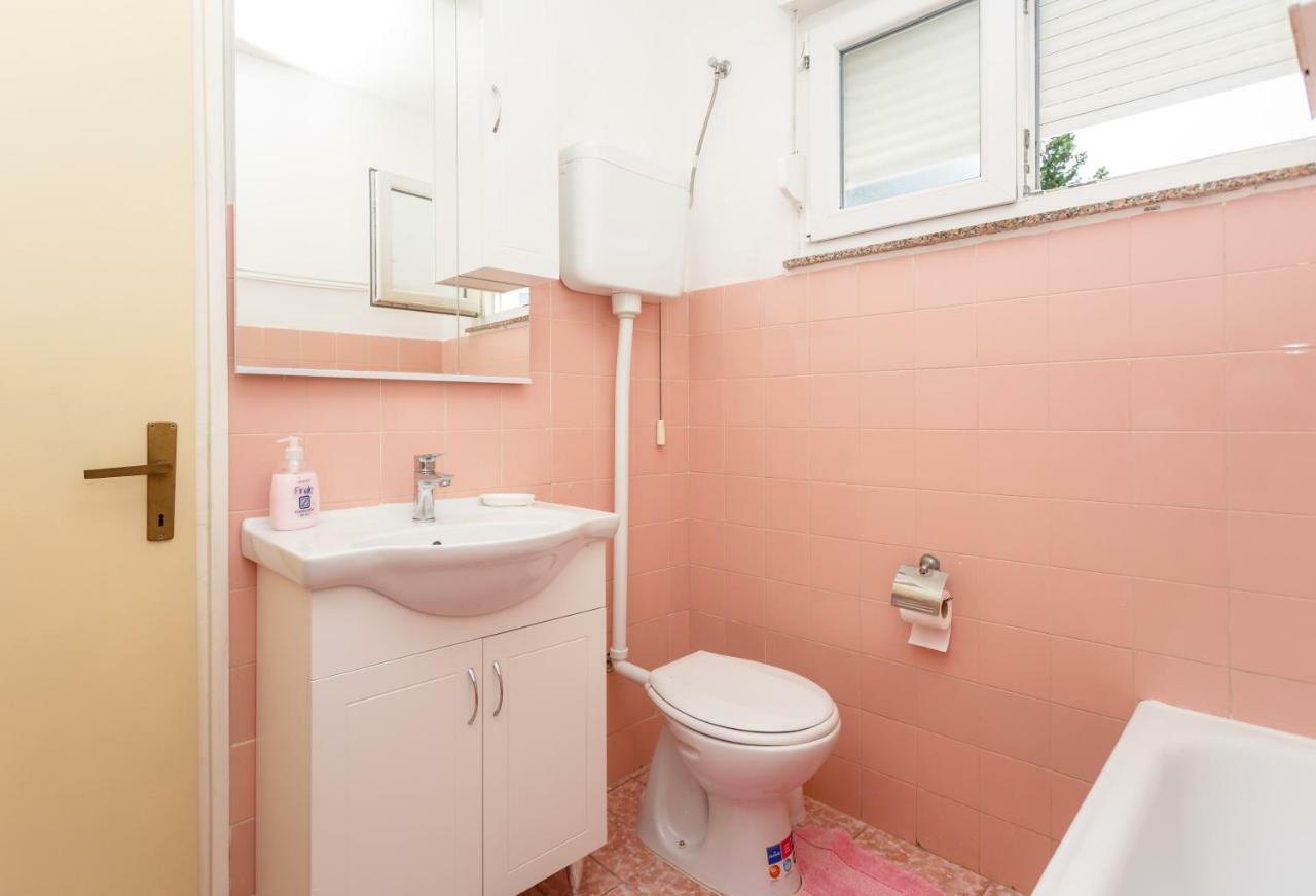 Apartman Jezevac Krk Town Esterno foto
