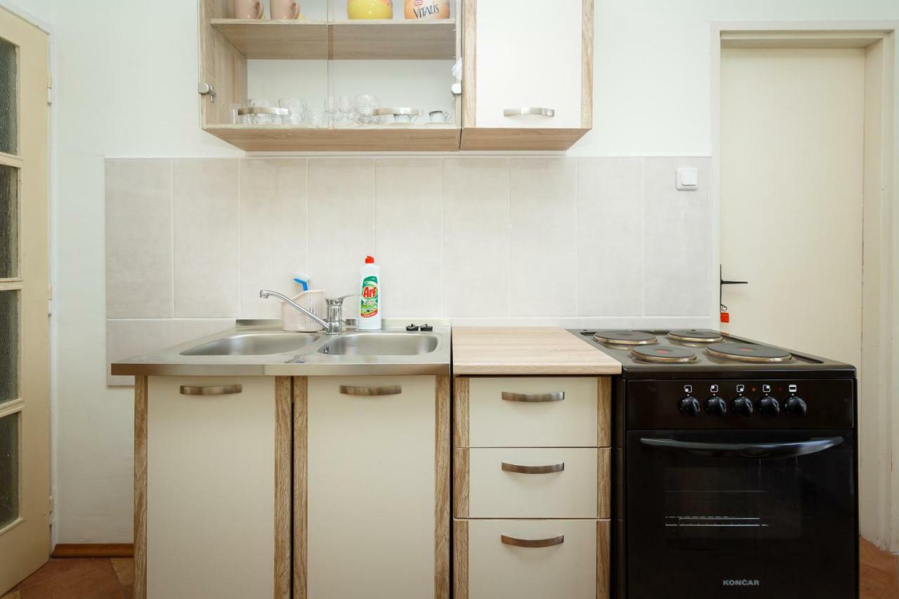 Apartman Jezevac Krk Town Esterno foto