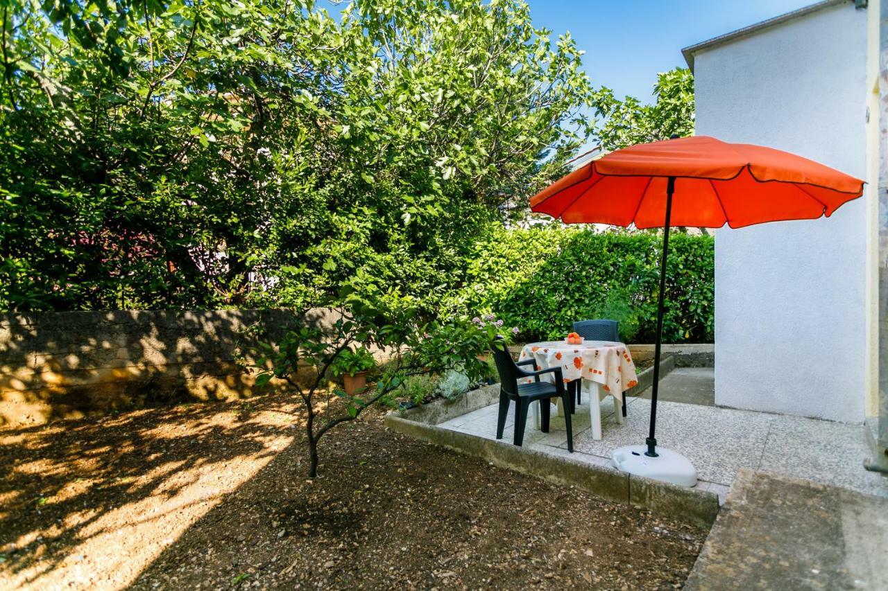 Apartman Jezevac Krk Town Esterno foto