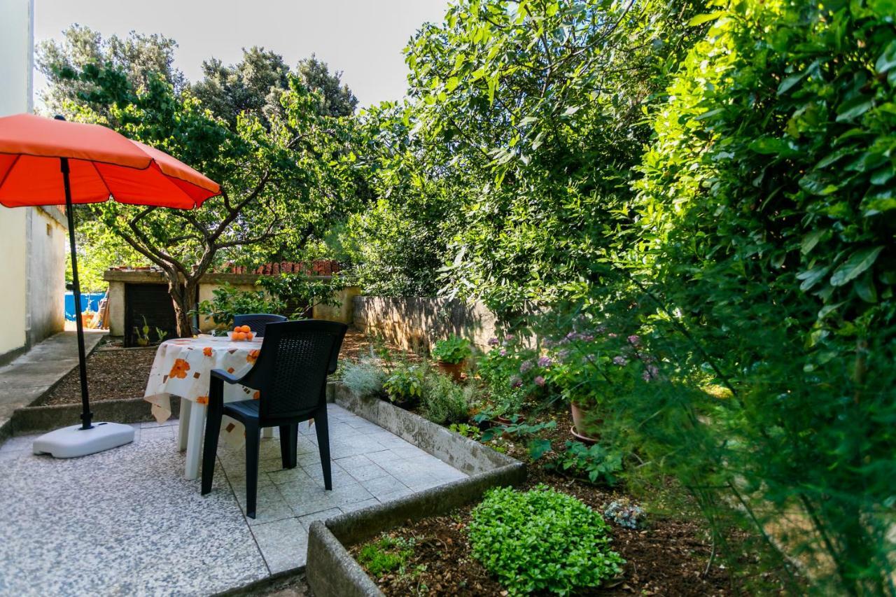 Apartman Jezevac Krk Town Esterno foto